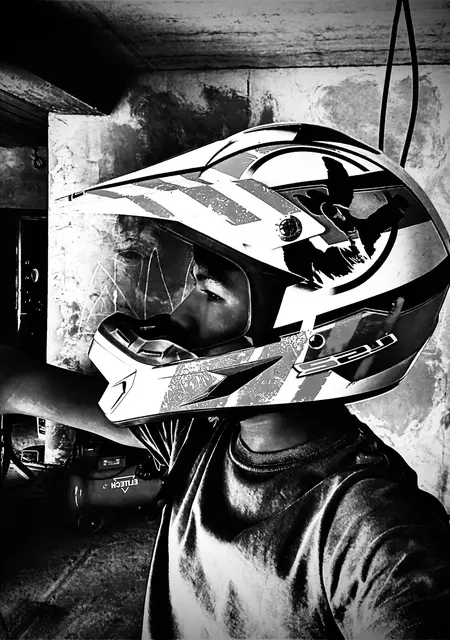 Я Роман, 20, из Хабаровска, ищу знакомство для постоянных отношений