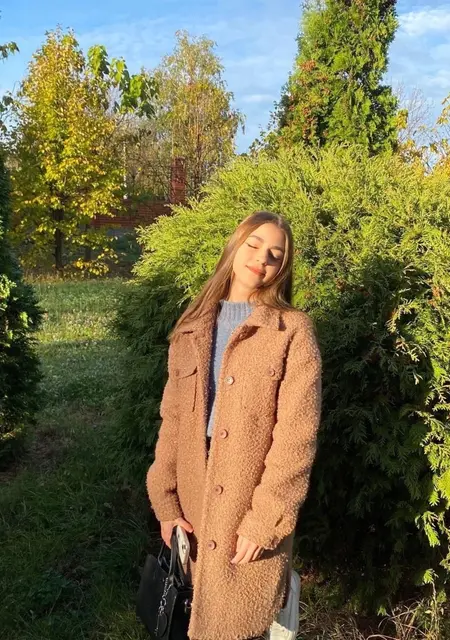 Я Настюша, 22, знакомлюсь для открытые отношения в Курске