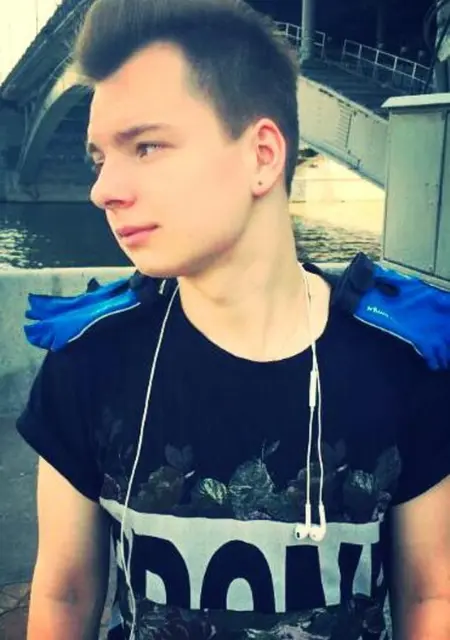 Я Денис, 28, из Сергиева Посада, ищу знакомства без обязательств