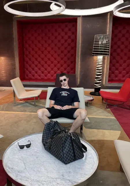 Георгий из Сочи, ищу на сайте знакомства на одну ночь