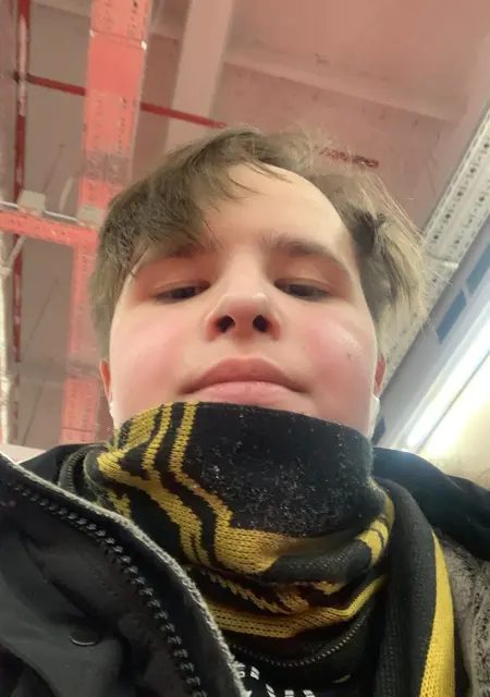 Артур из Якутска, мне 19, познакомлюсь без обязательств