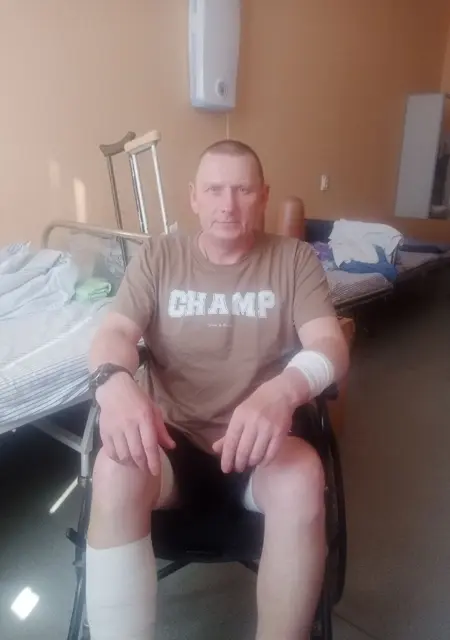 Я Ярик, 51, из Санкт-Петербурга, ищу знакомство для приятного времяпровождения