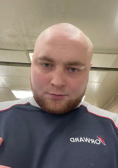 Alex из Пушкина, ищу на сайте знакомства без обязательств