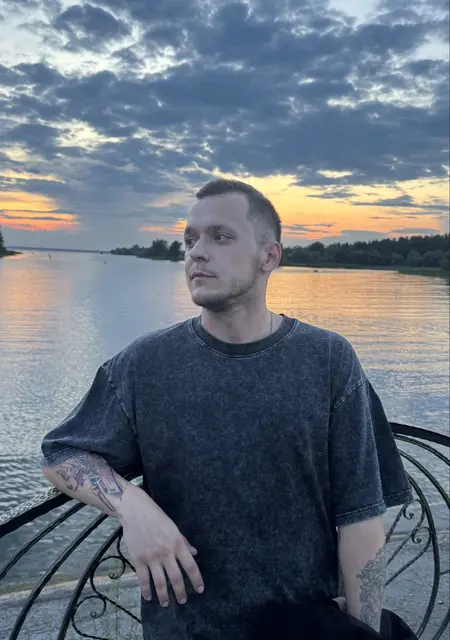 Кирилл из Тольятти, мне 27, познакомлюсь для постоянных отношений