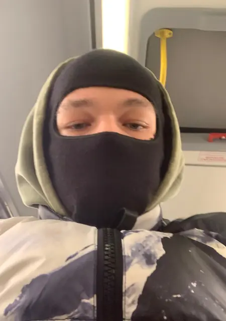 Родион из Саратова, ищу на сайте знакомства на одну ночь