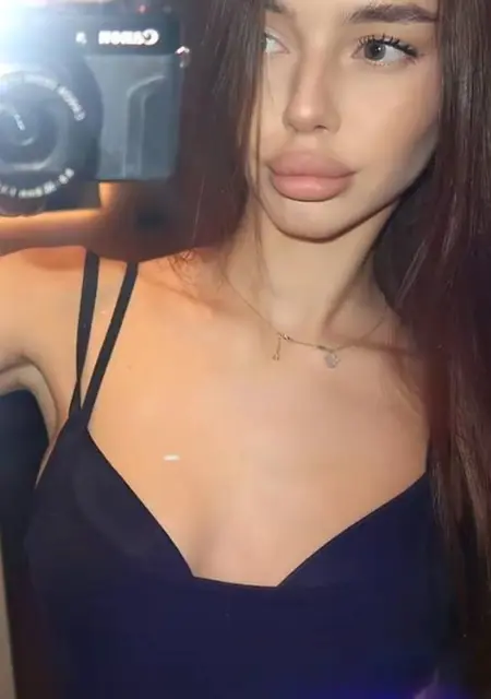 Я Алина, 19, из Москвы, ищу знакомство для общения