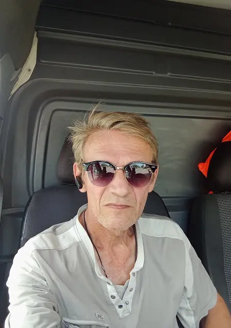 Дима из Калининграда, ищу на сайте приятное времяпровождение