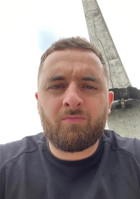 Geor из Владикавказа, мне 35, познакомлюсь для дружбы