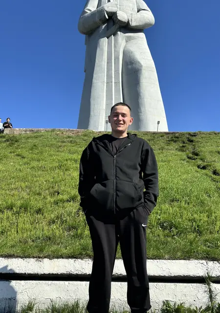 Дима из Рязани, мне 21, познакомлюсь для вирта