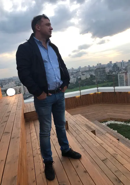 Я Иван, 40, из Екатеринбурга, ищу знакомства без обязательств