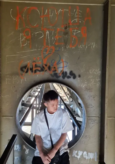 Я Александр, 19, из Улан-Удэ, ищу знакомства на одну ночь