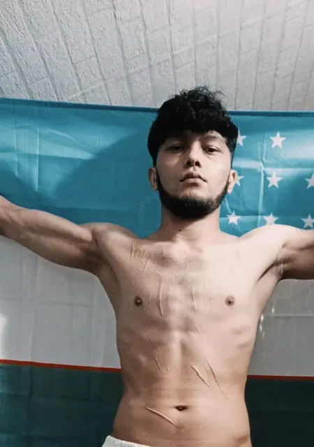 Я Алихан, 26, из Ярославля, ищу знакомство для общения