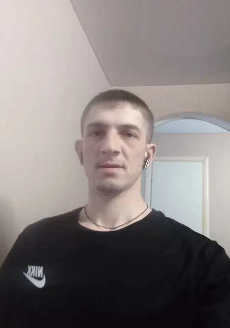 Я Александр, 28, из Томска, ищу знакомства без обязательств