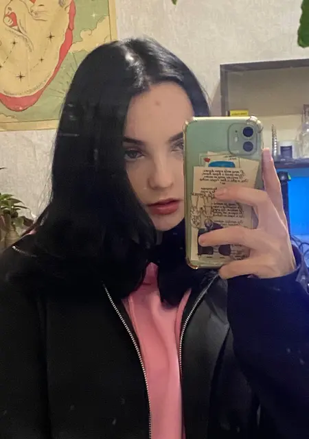 Валентина из Москвы, мне 19, познакомлюсь для постоянных отношений