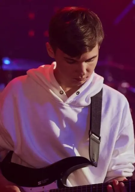 Я Владимир, 20, знакомлюсь без обязательств в Москве