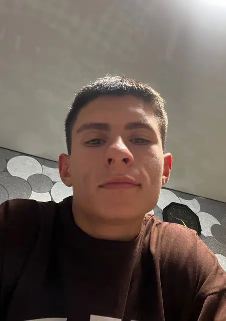 Арсен из Борисоглебска, ищу на сайте знакомства на одну ночь