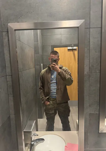 Я Илья, 20, из Ростова-на-Дону, ищу знакомства на одну ночь