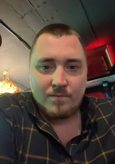 Я Ростислав, 28, знакомлюсь для дружбы в Ижевске