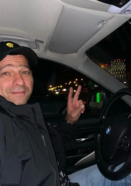 Егор из Сыктывкара, ищу на сайте знакомства на одну ночь