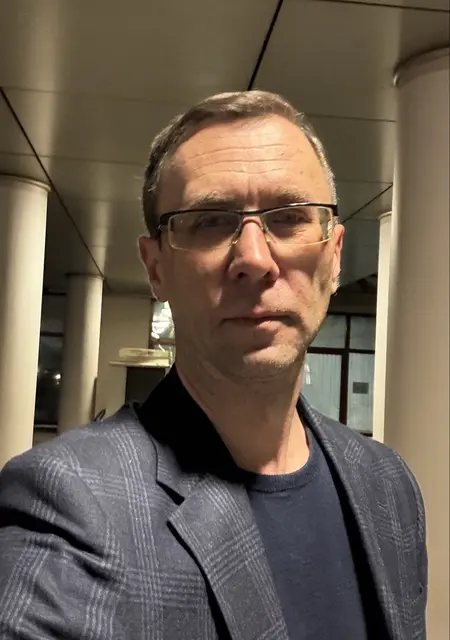 Миксим из Москвы, мне 47, познакомлюсь для открытые отношения