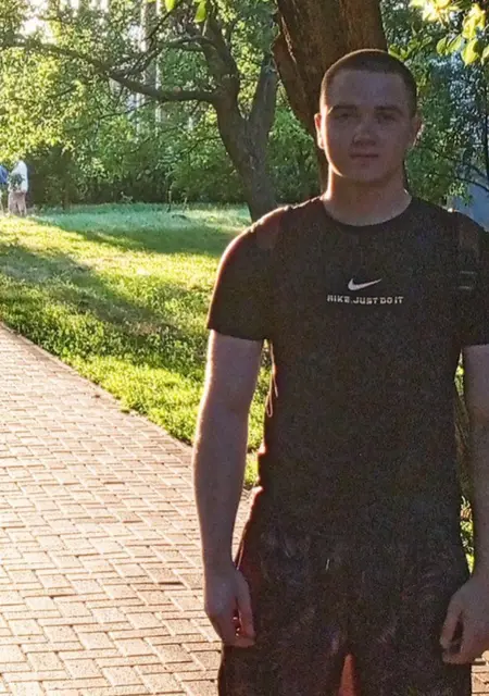 Игорь из Пятигорска, мне 18, познакомлюсь без обязательств