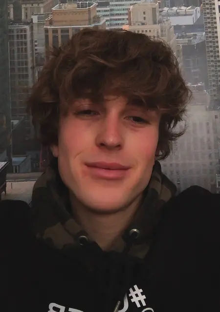 Мишаня из Горно-Алтайска, мне 24, познакомлюсь без обязательств