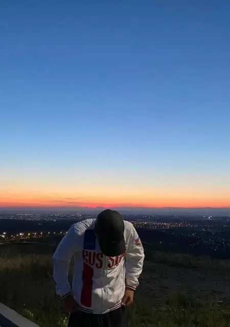 Я Слава, 22, из Минусинска, ищу знакомства без обязательств