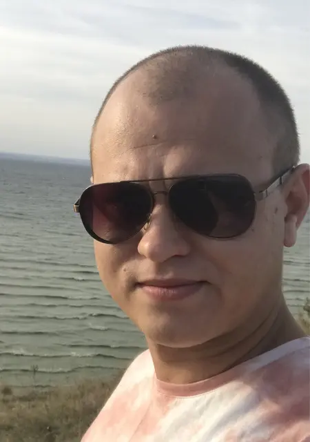 Я Илья, 29, из Тольятти, ищу знакомство для постоянных отношений