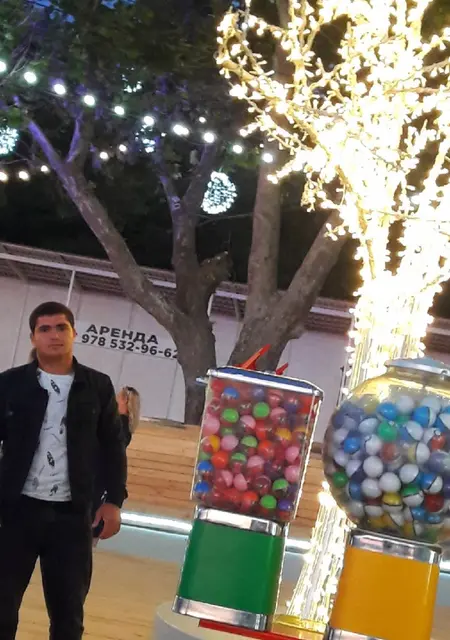 Я Татос, 24, из Керчи, ищу знакомства без обязательств