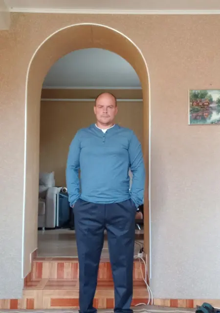 Стас из Дедовска, мне 41, познакомлюсь на одну ночь