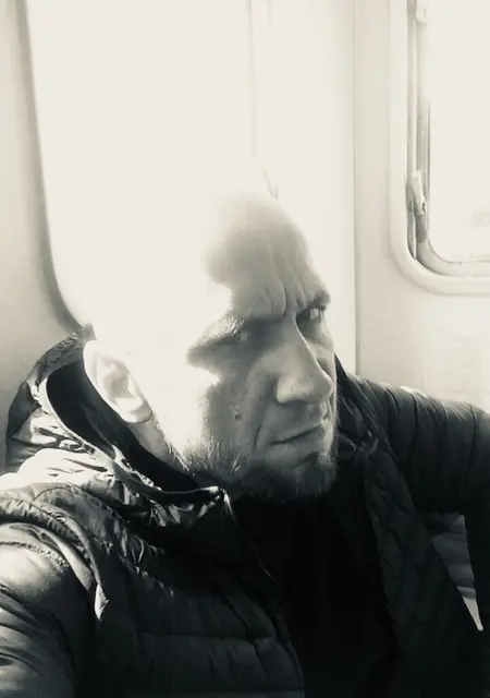 Василий из Рязани, ищу на сайте приятное времяпровождение