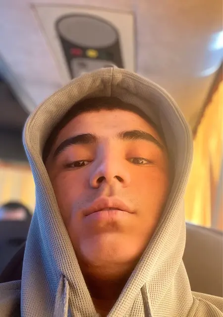 Я Халиф, 21, знакомлюсь без обязательств в Перми