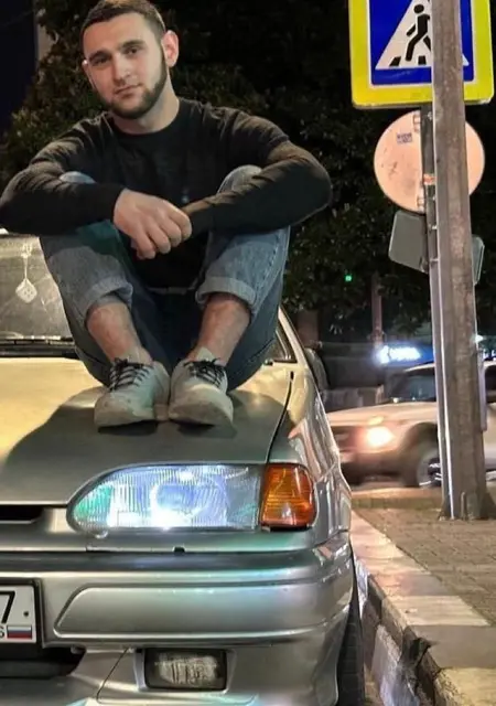 Бекзада из Нальчика, мне 25, познакомлюсь без обязательств