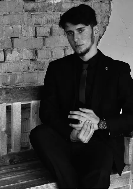 Али из Нальчика, мне 19, познакомлюсь на одну ночь