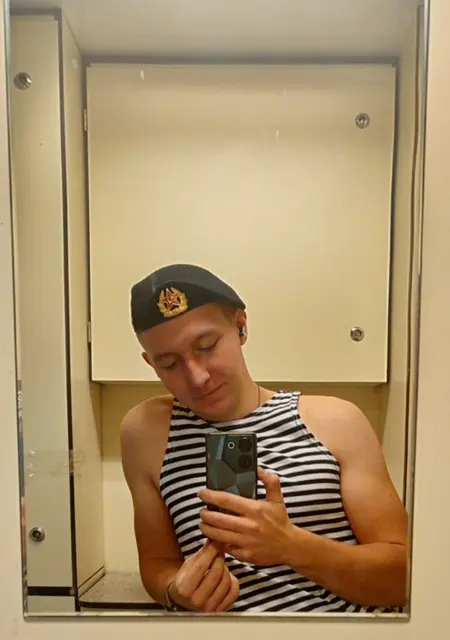 Я Николай, 30, знакомлюсь на одну ночь в Томске