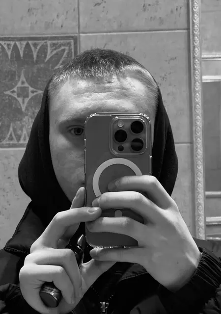 Вячеслав из Москвы, мне 20, познакомлюсь для открытые отношения