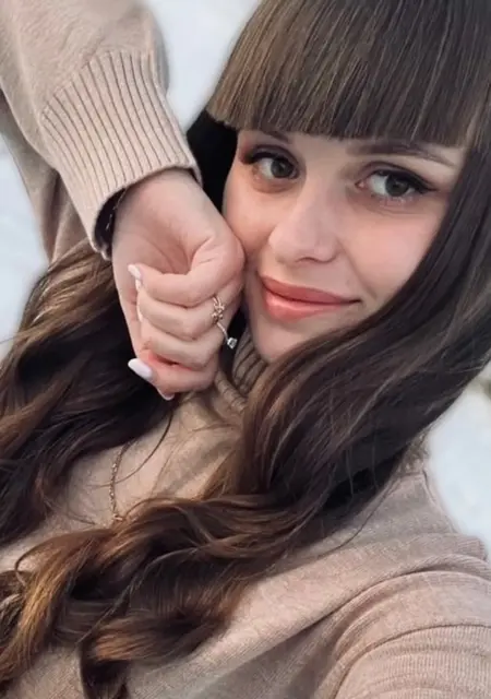 Юлия из Улан-Удэ, ищу на сайте постоянные отношения