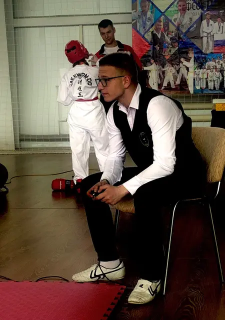 Серёга из Находки, ищу на сайте знакомства на одну ночь