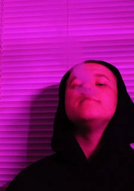 Олег из Липецка, мне 19, познакомлюсь на одну ночь