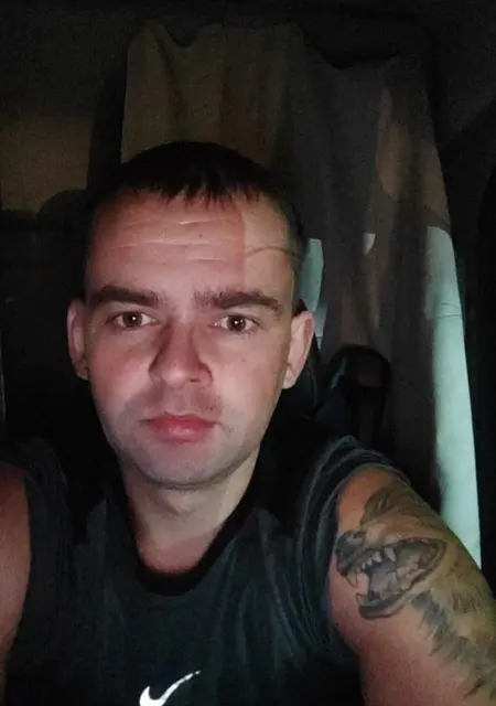 Алексей из Клина, мне 28, познакомлюсь на одну ночь