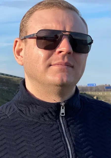 Я Павел, 35, из Таганрога, ищу знакомства на одну ночь