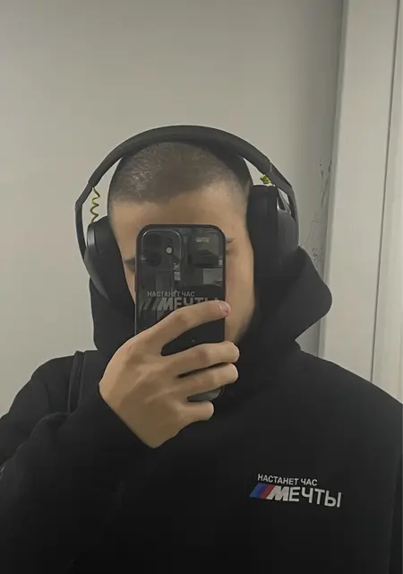 Егор из Коврова, ищу на сайте знакомства на одну ночь