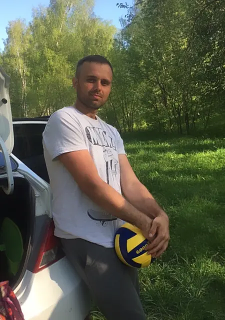 Я Адель, 41, из Казани, ищу знакомства без обязательств