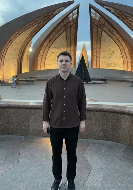 Саша из Краснодара, ищу на сайте знакомства на одну ночь