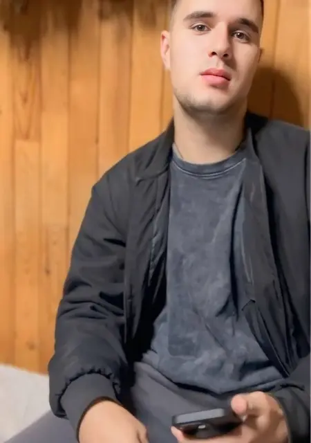 Я Alexandr, 26, знакомлюсь для открытые отношения в Дудинке