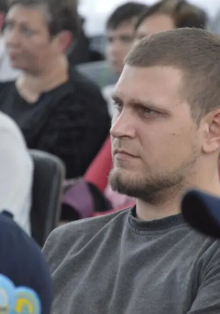 Я Алексей, 30, из Ейска, ищу знакомства без обязательств