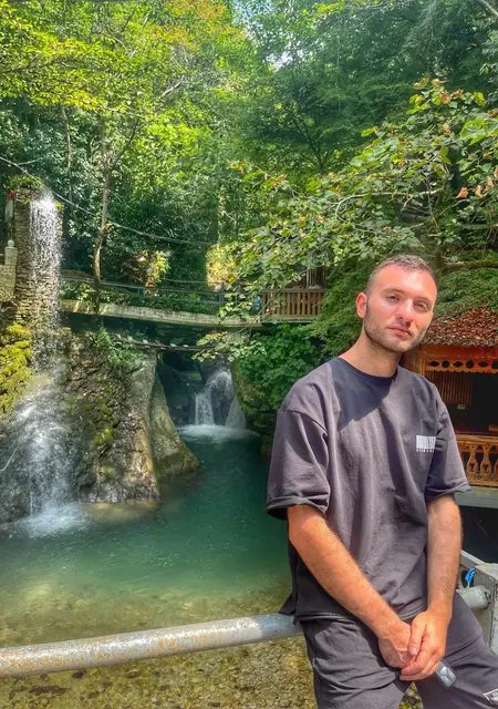 Паша из Рощина, мне 29, познакомлюсь для приятного времяпровождения