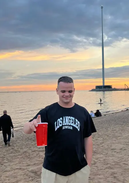 Vadim из Домодедова, ищу на сайте приятное времяпровождение