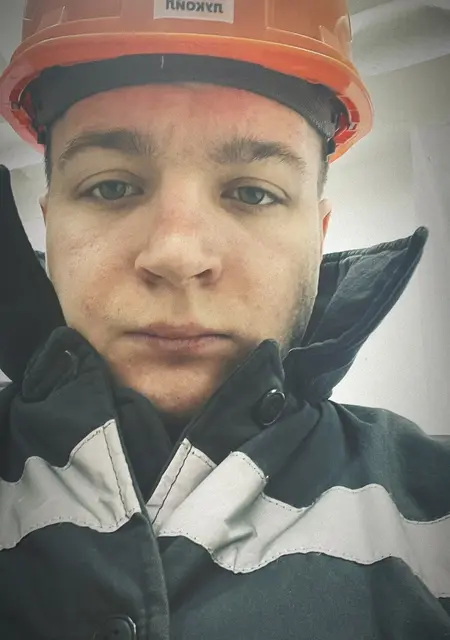 Я Кирилл, 24, из Ухты, ищу знакомства на одну ночь