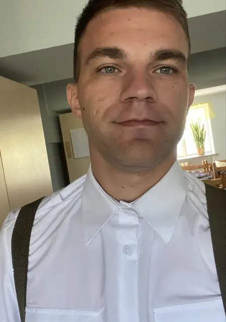 Виктор из Санкт-Петербурга, мне 26, познакомлюсь без обязательств